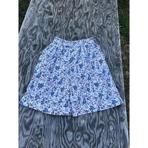 Vintage Prestwyck Womens Shorts Small White Blue Floral‎ Cotton Cottage Spring